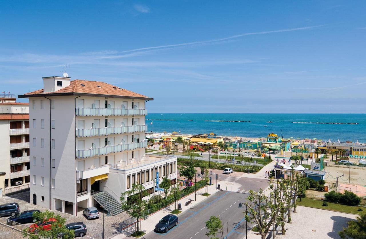 Little Hotel Cesenatico Buitenkant foto